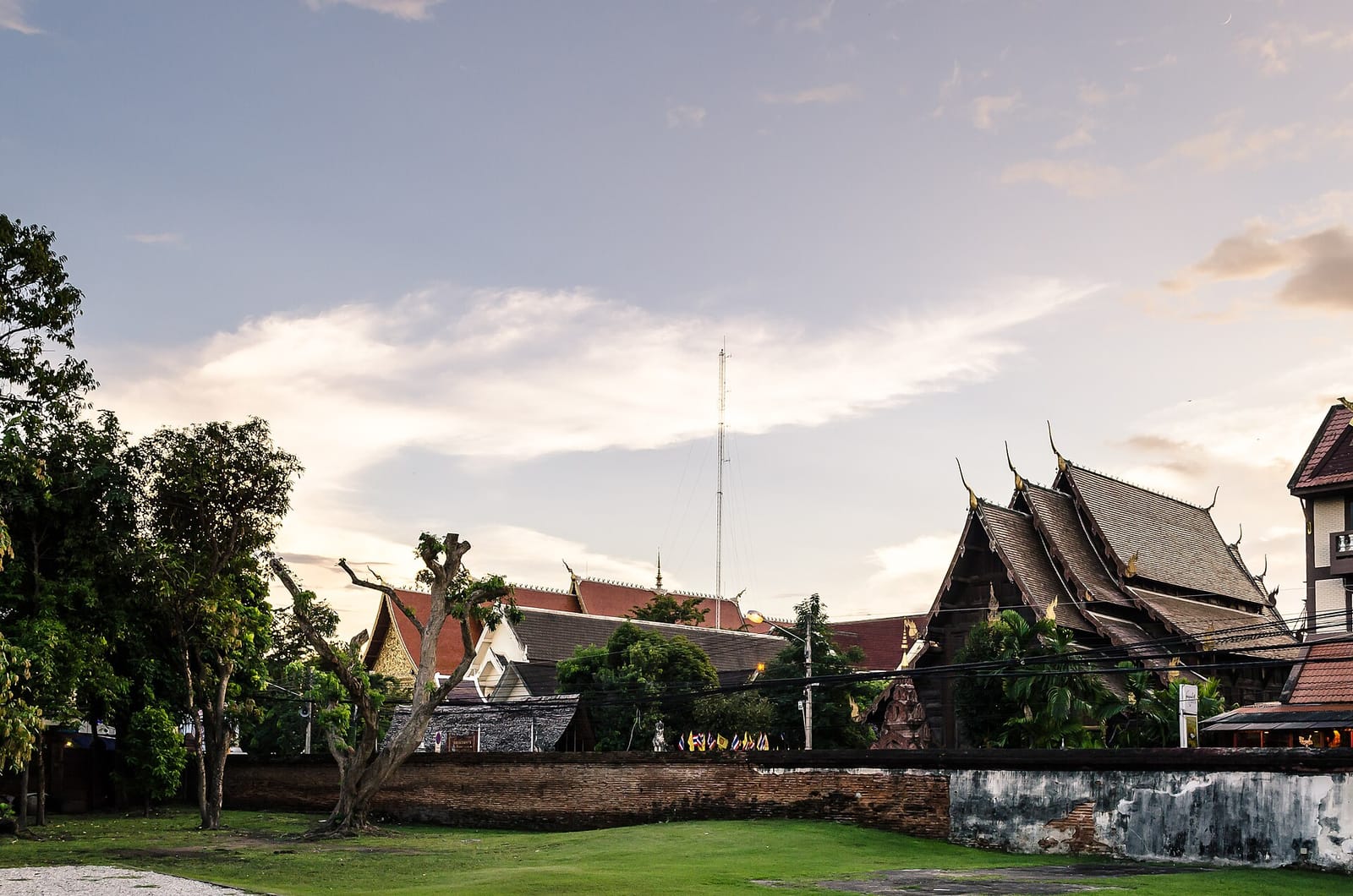 Khum Cafe photo 2