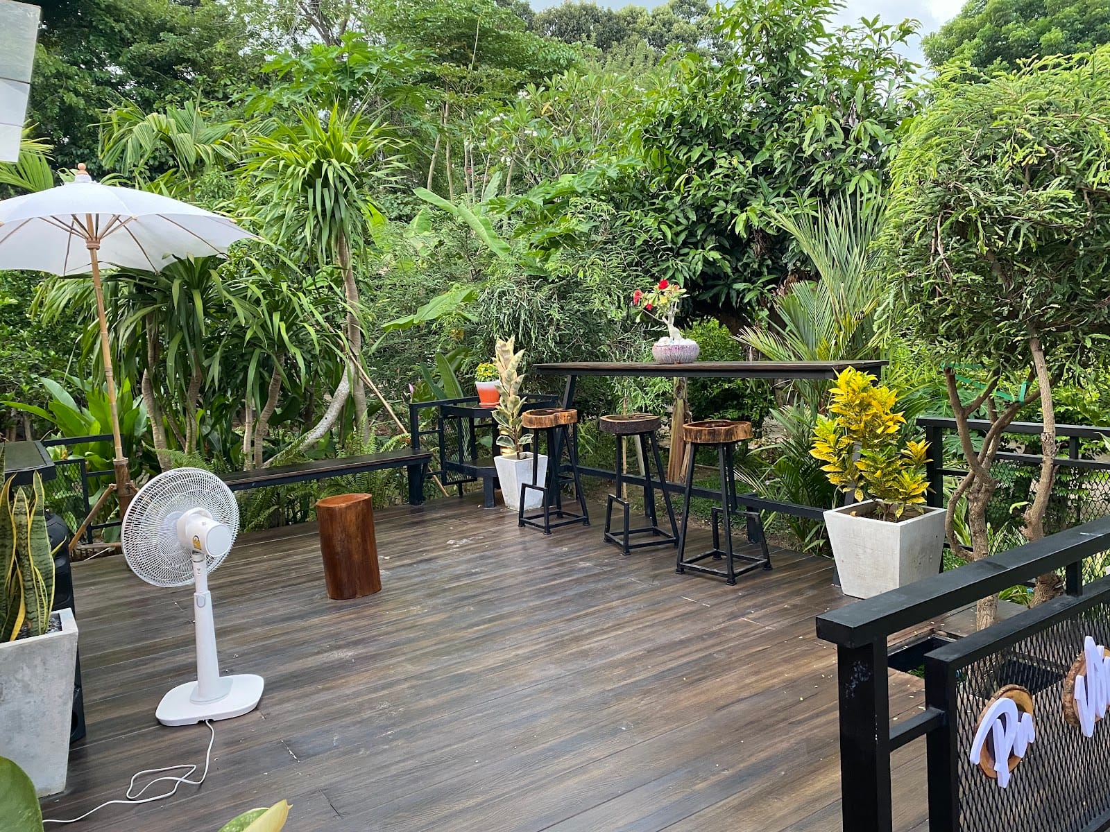 Pu-ya Cafe