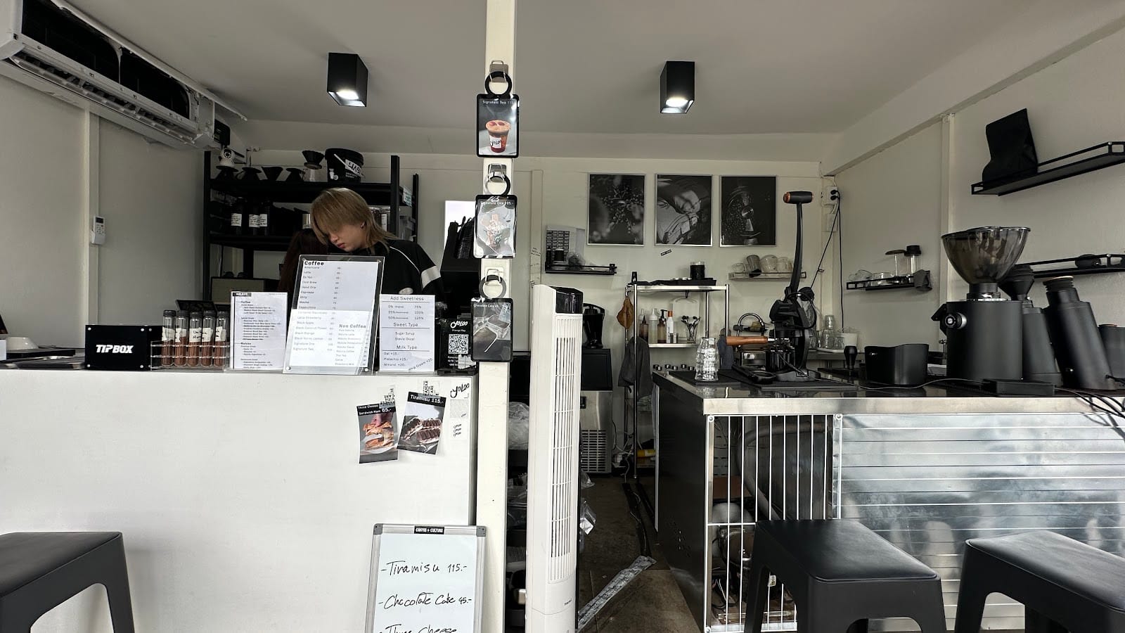 Yoloo Specialty Coffee