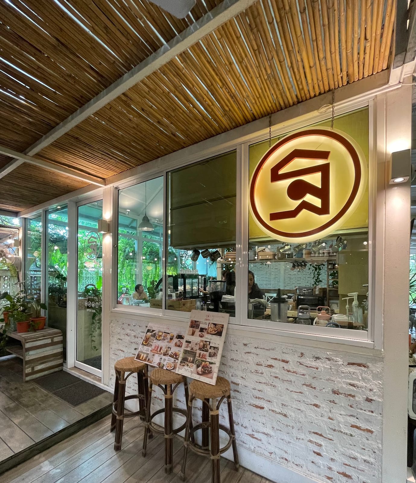 ฐ.ฐานCafeSimplemeet