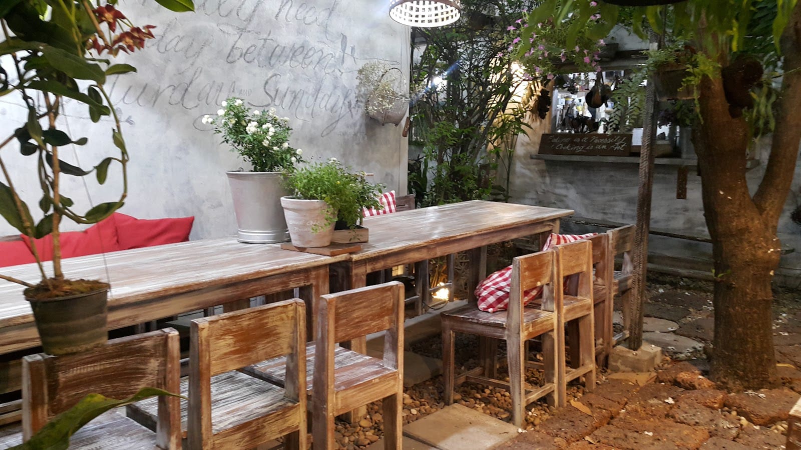 Wood Cafe