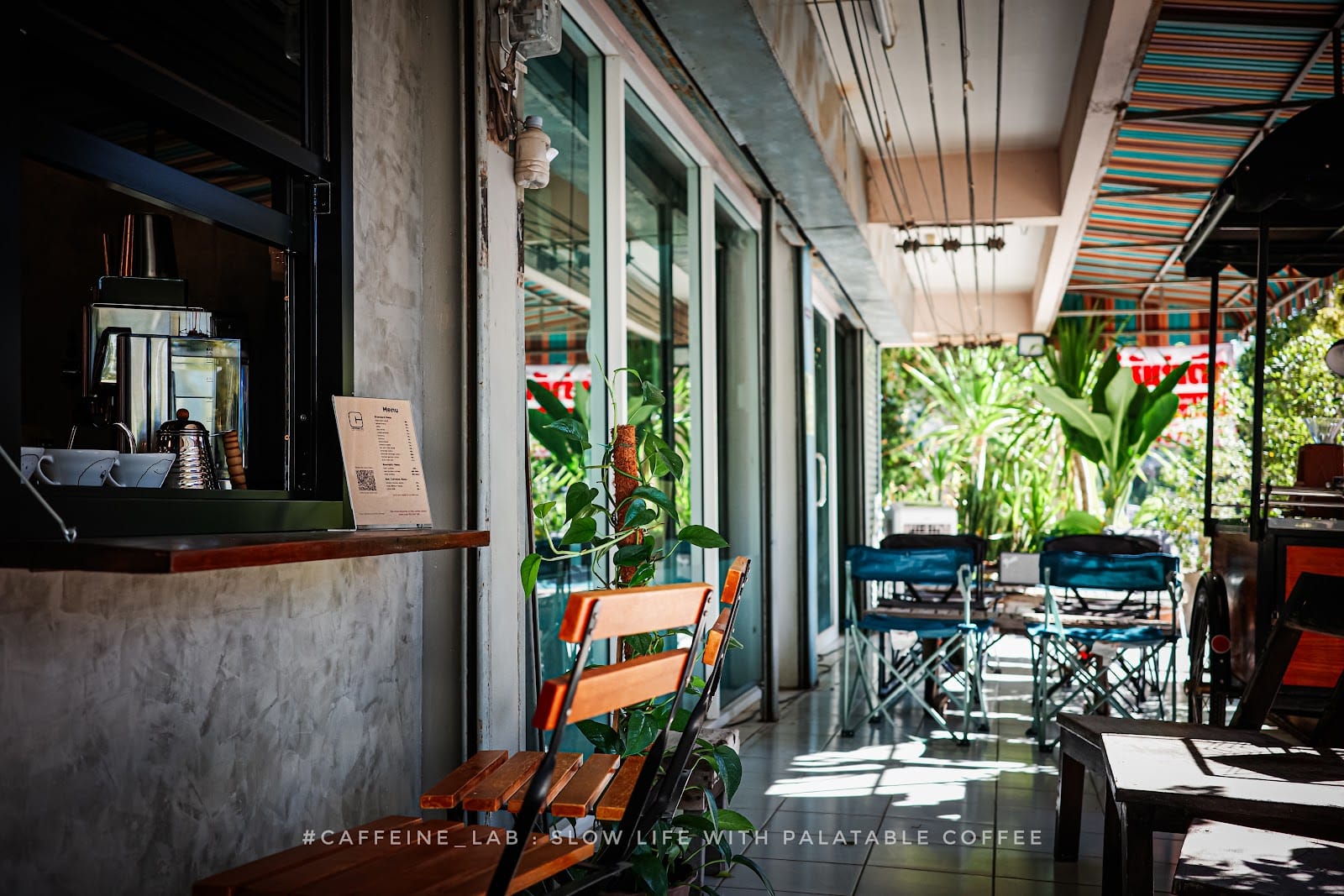 Caffeine Lab & Slow Bar Korat