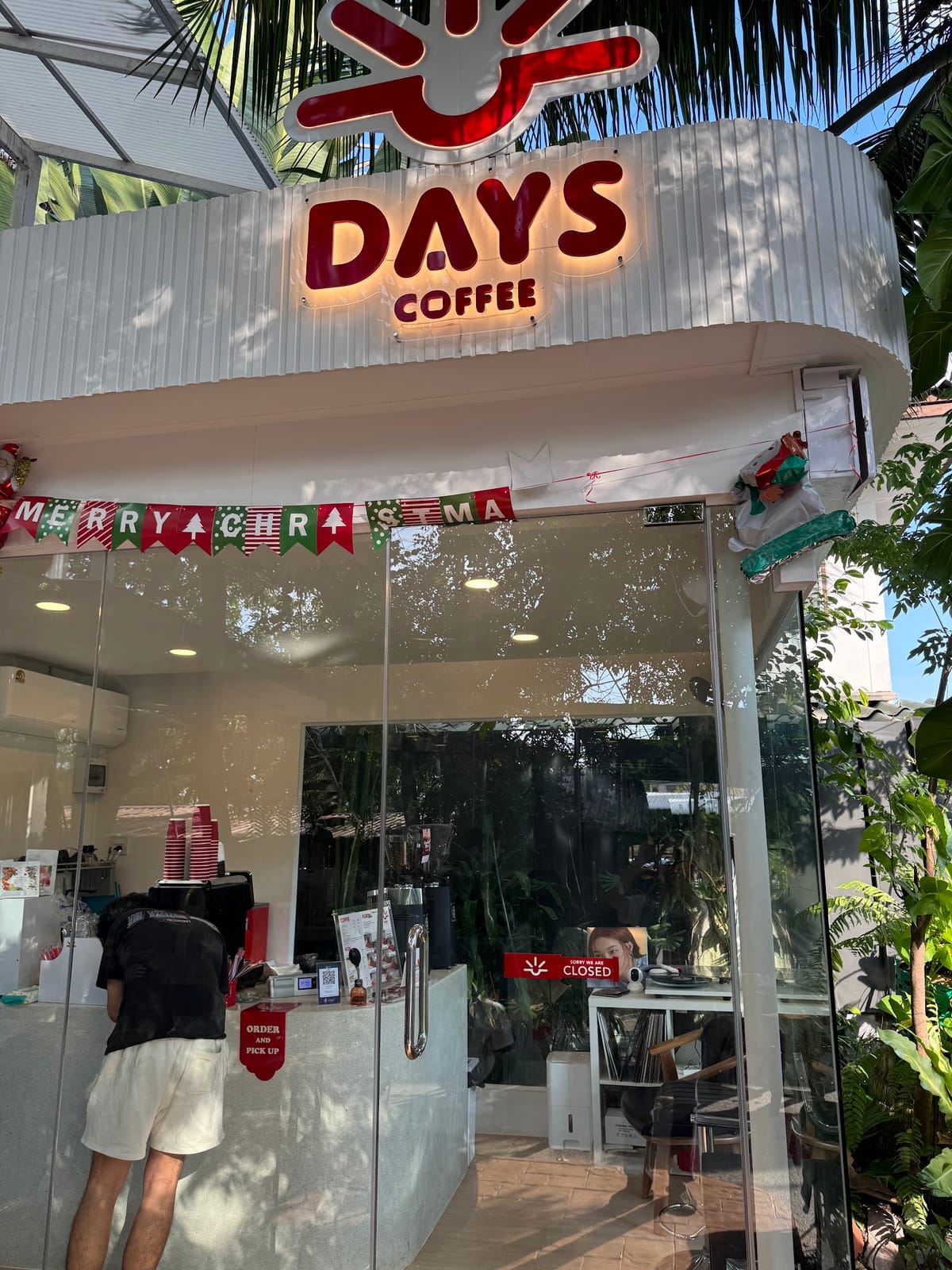DAYS Coffee
