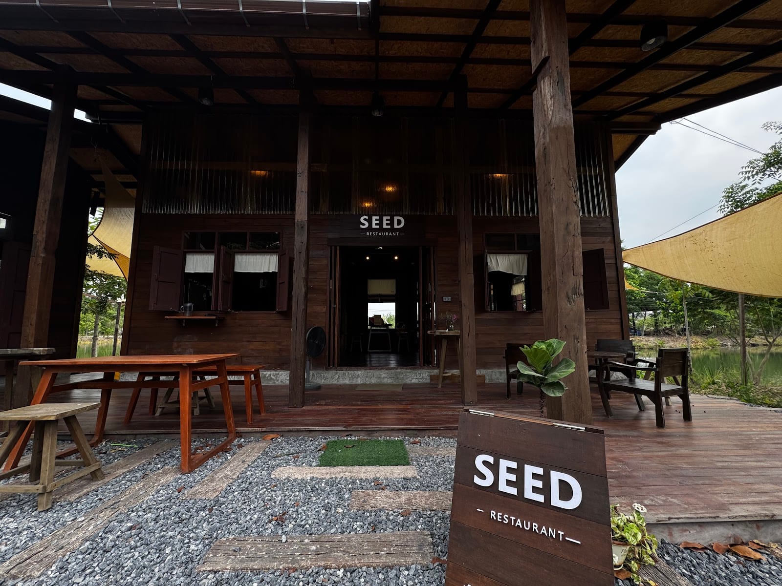 Seed cafe & restaurant