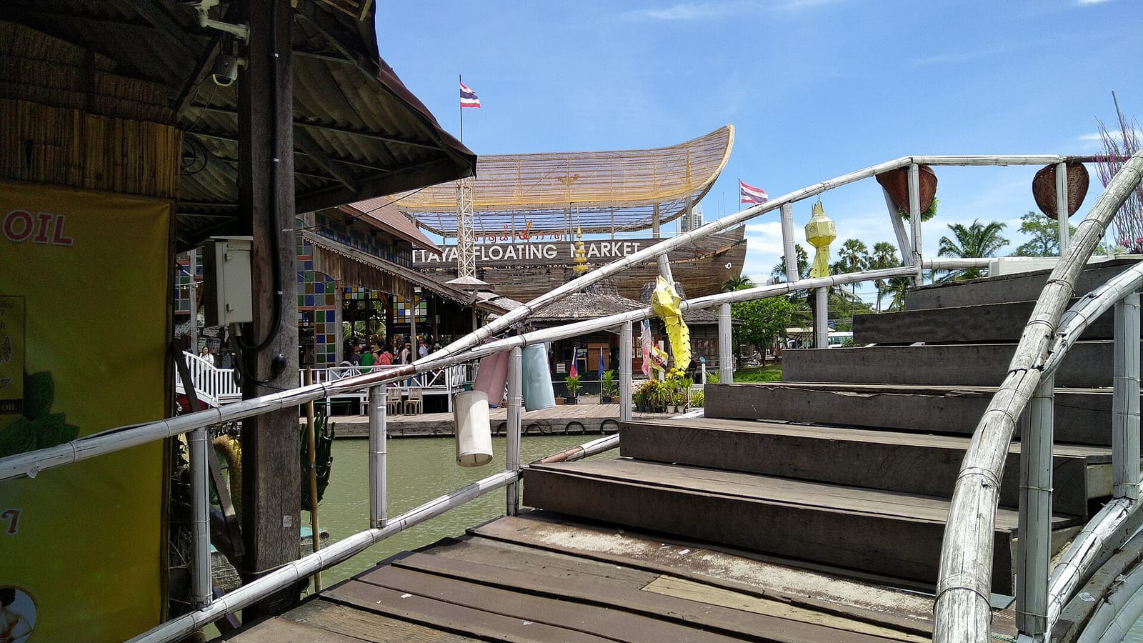 Connection Coffee House Pattaya photo 2