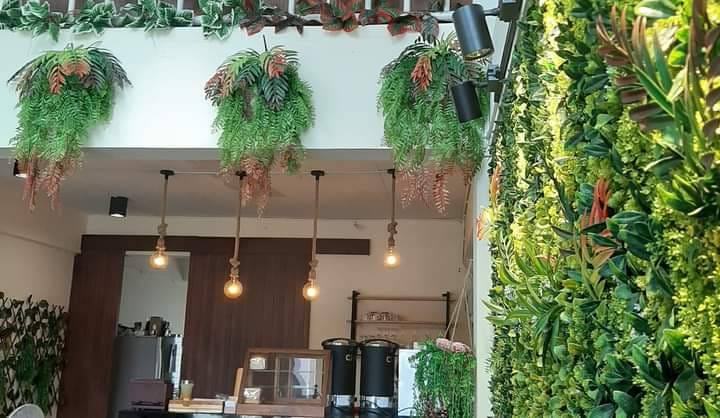 Nhom nom cafe'