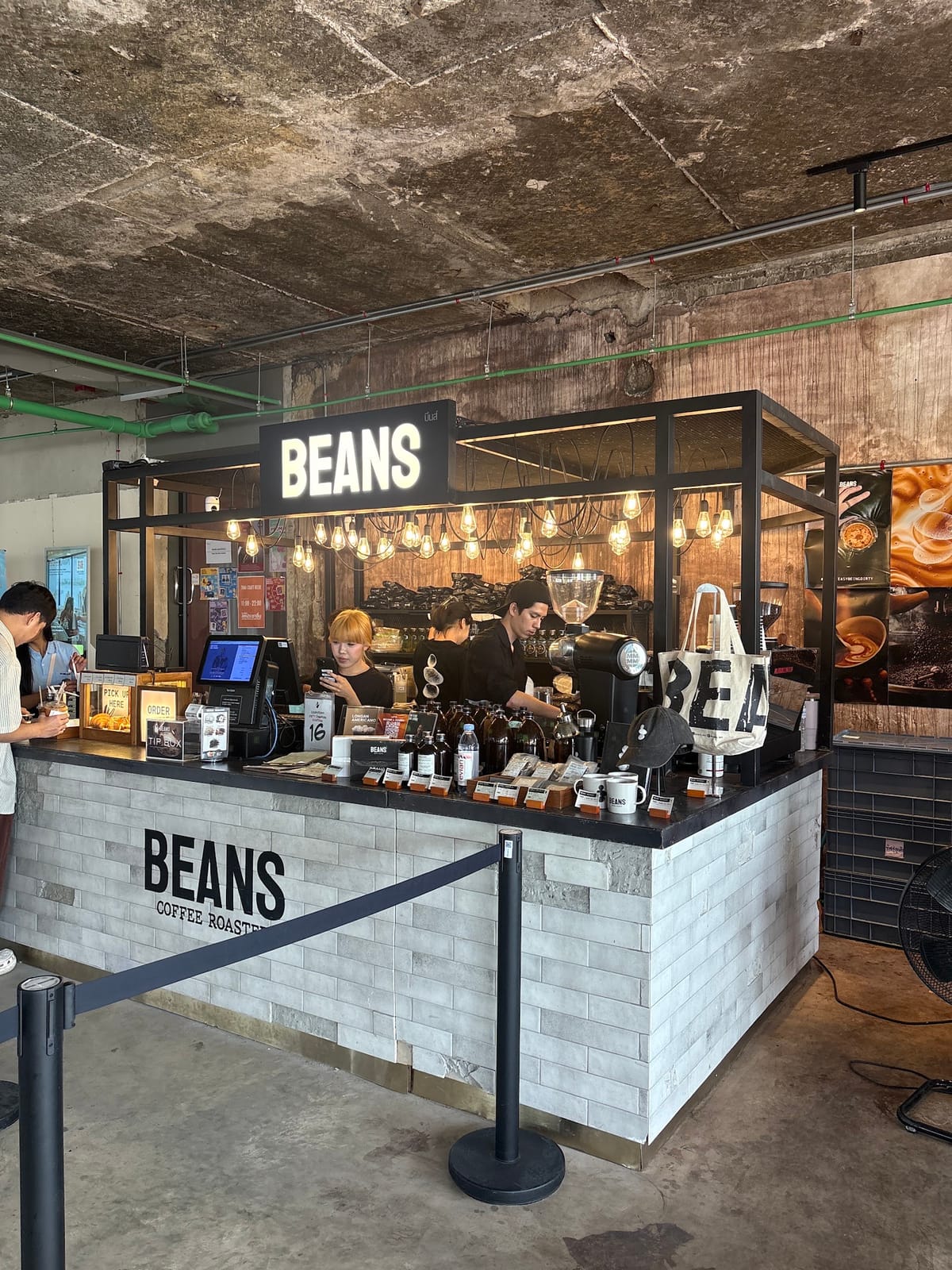 BEANS Coffee Roaster The Lake Club