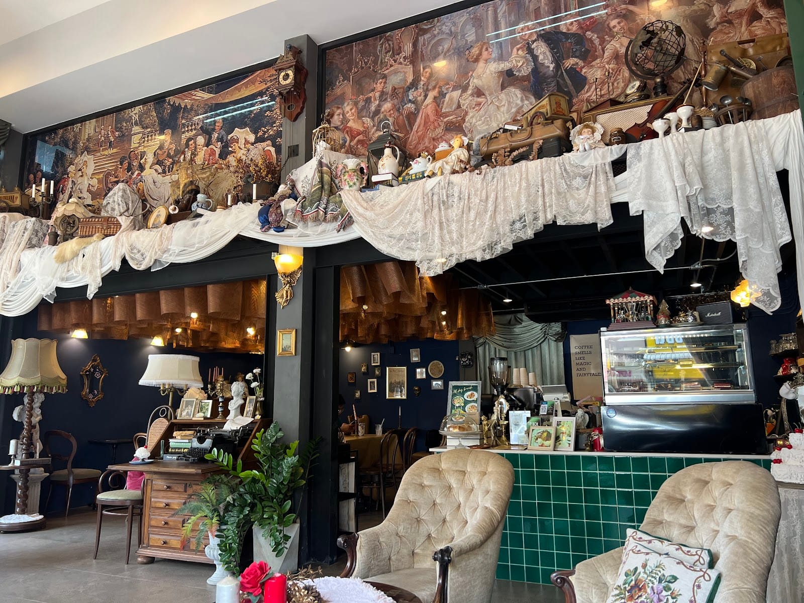 Le Viridian HoTown & Cafe