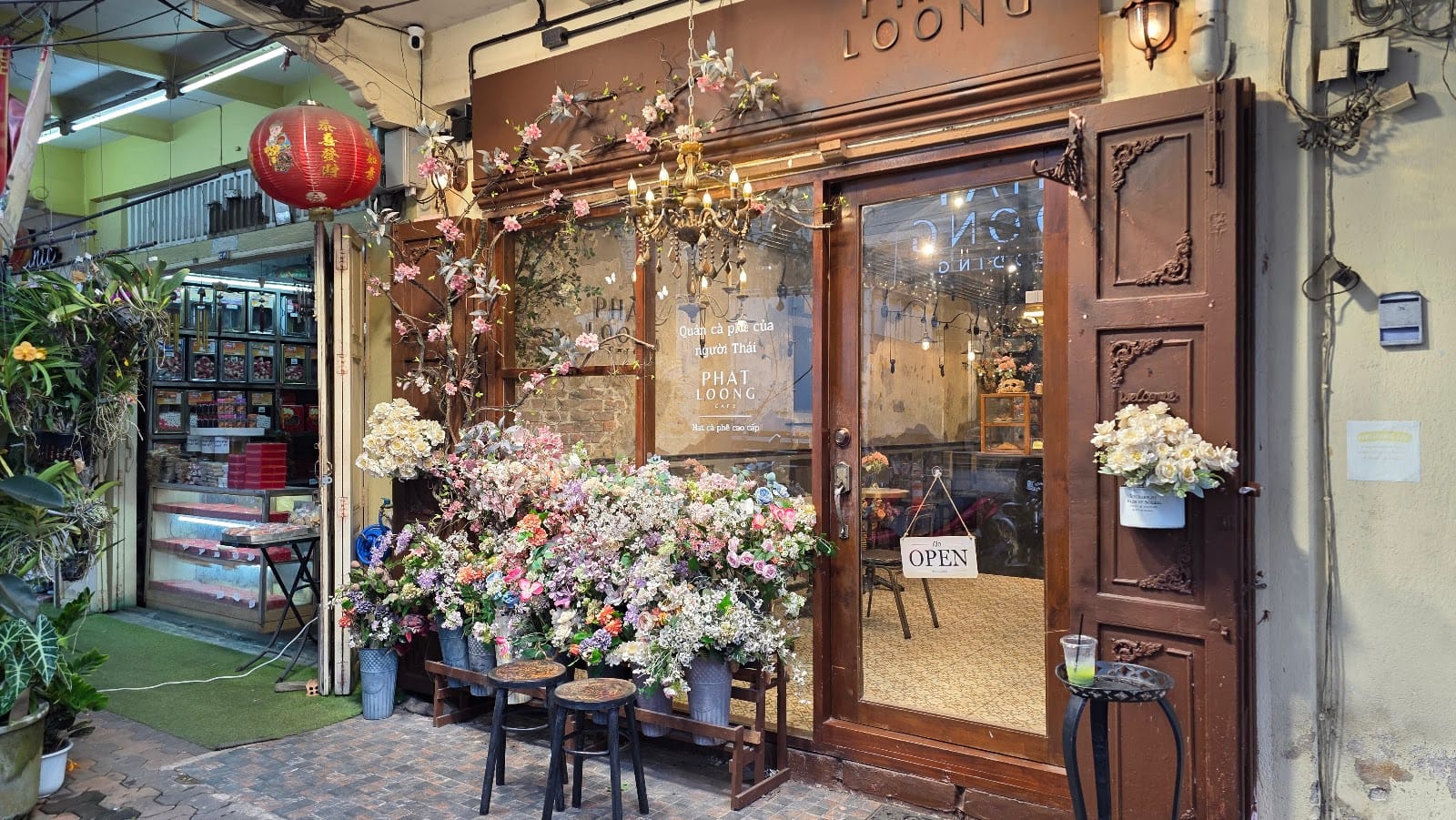 PhatLoong Cafe