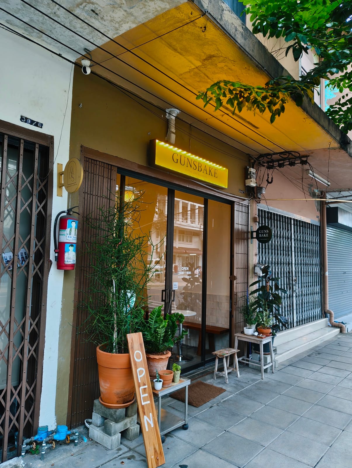 gunsbake.cafe