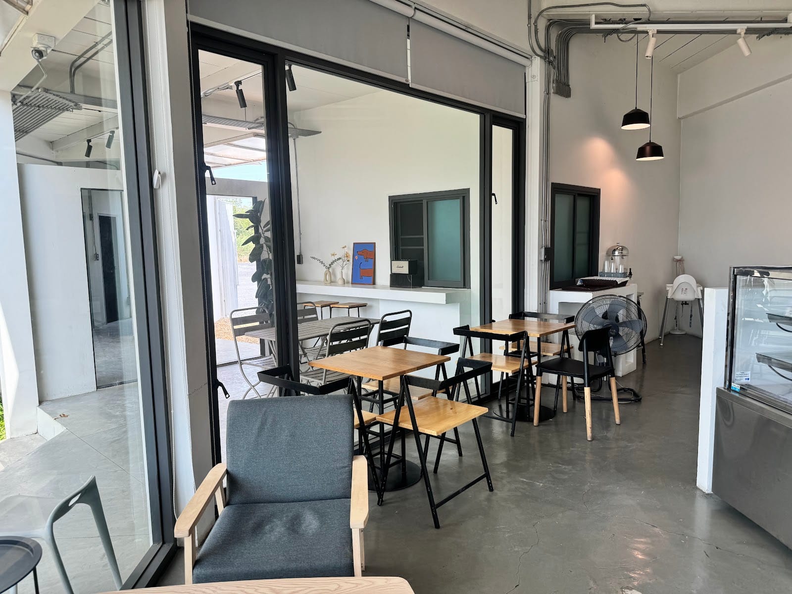 DAY ONE cafe