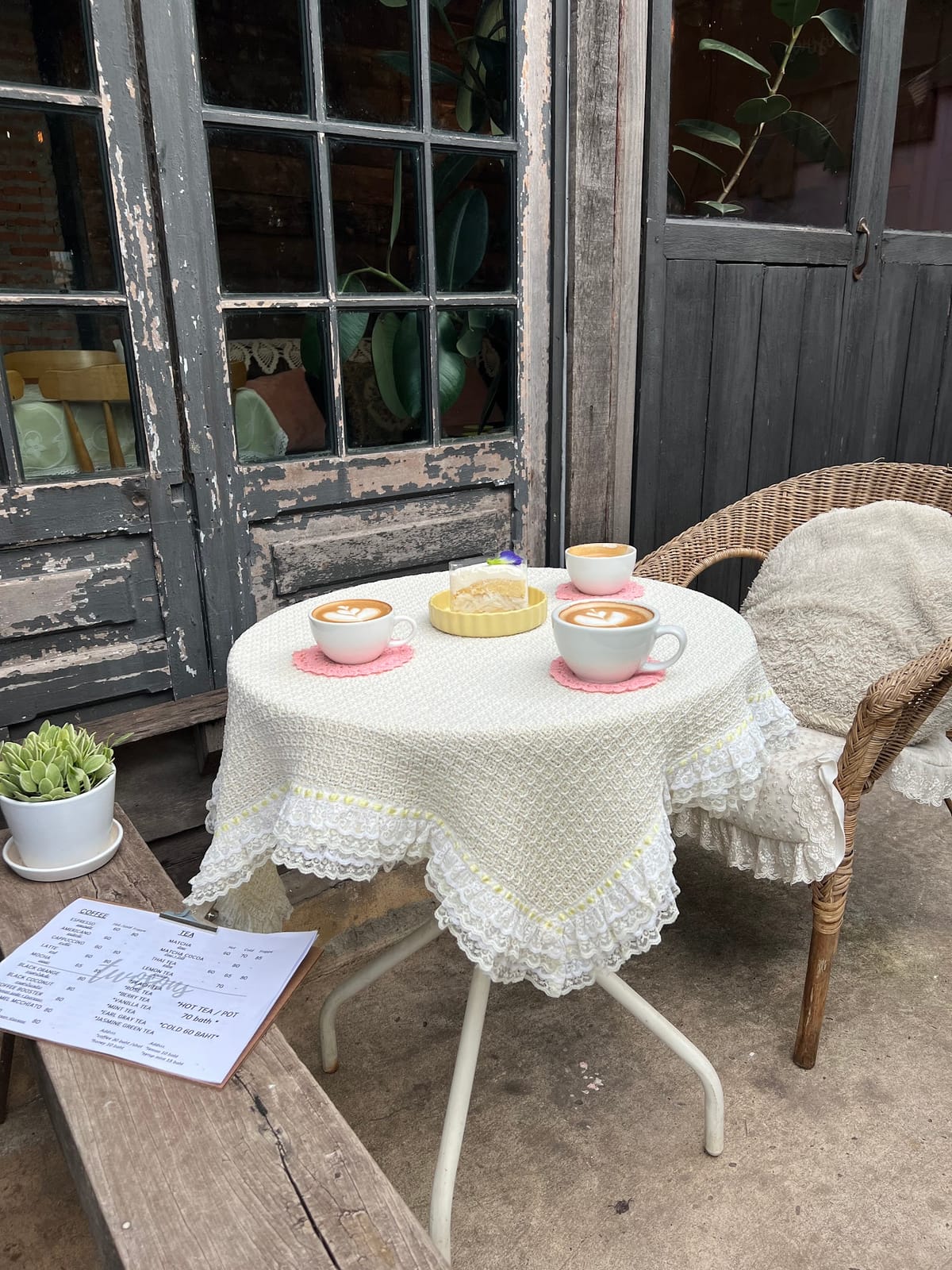 Twosonscafe
