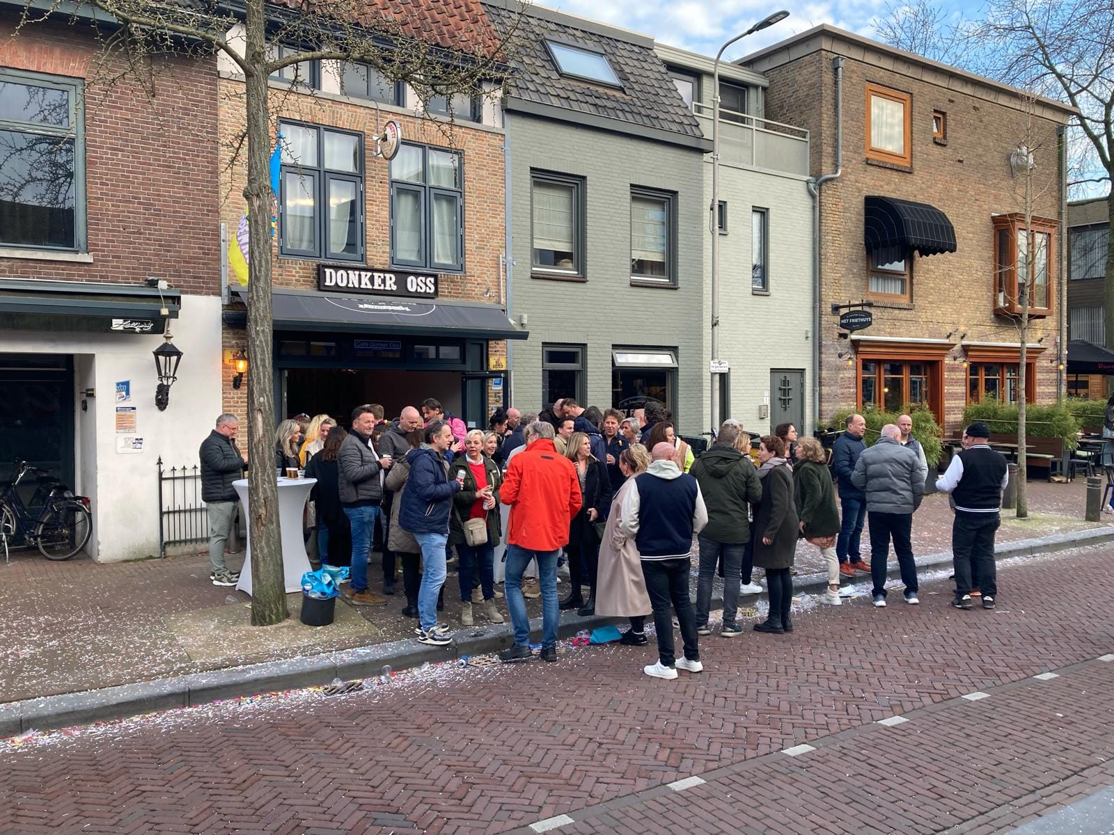 Café Donker Oss