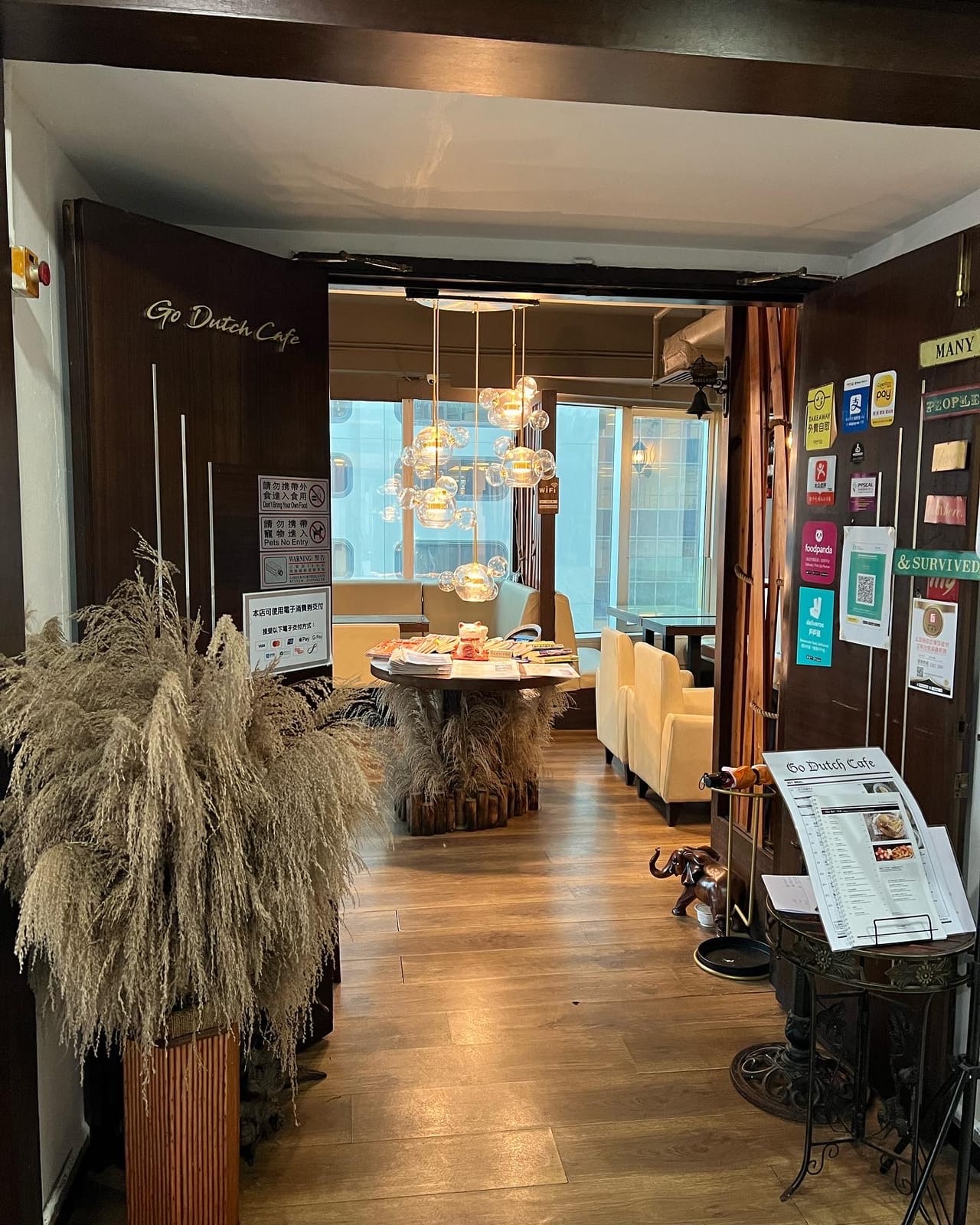 Go Dutch Cafe