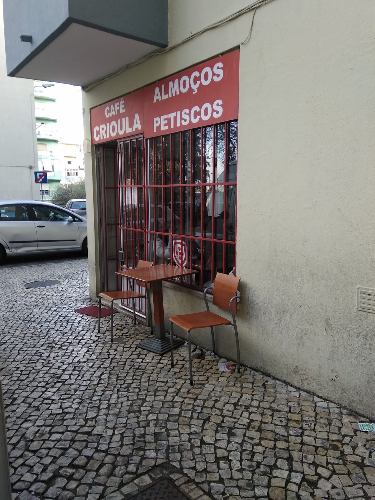 CAFE CREOULA