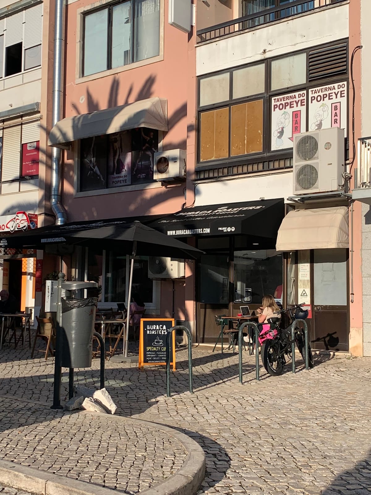 Buraca Roasters - Cafetaria e torrefação