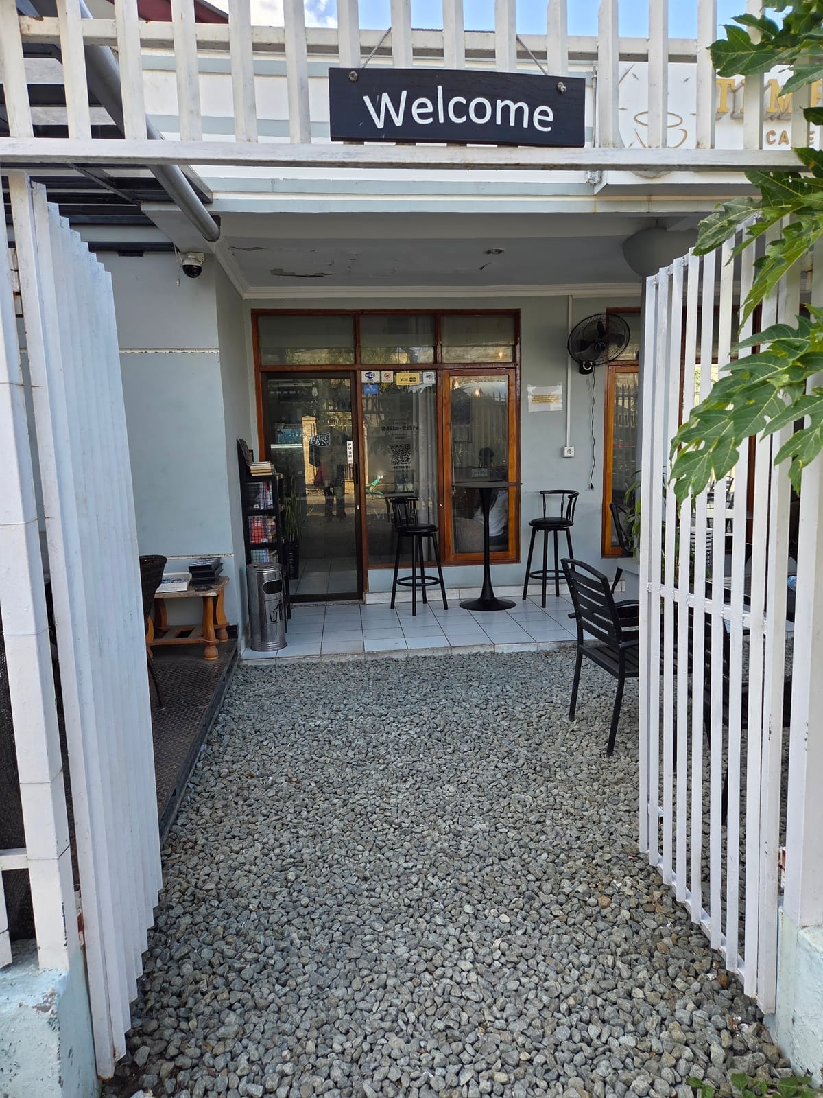 Tempus Cafe Restaurant and Bar