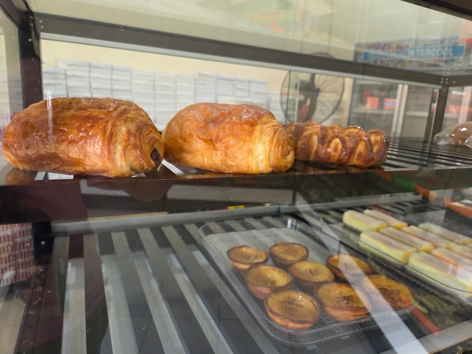 Aru Bakery