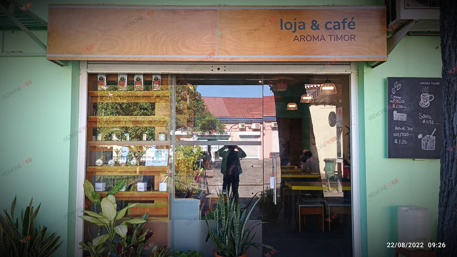 loja & cafe AROMA TIMOR