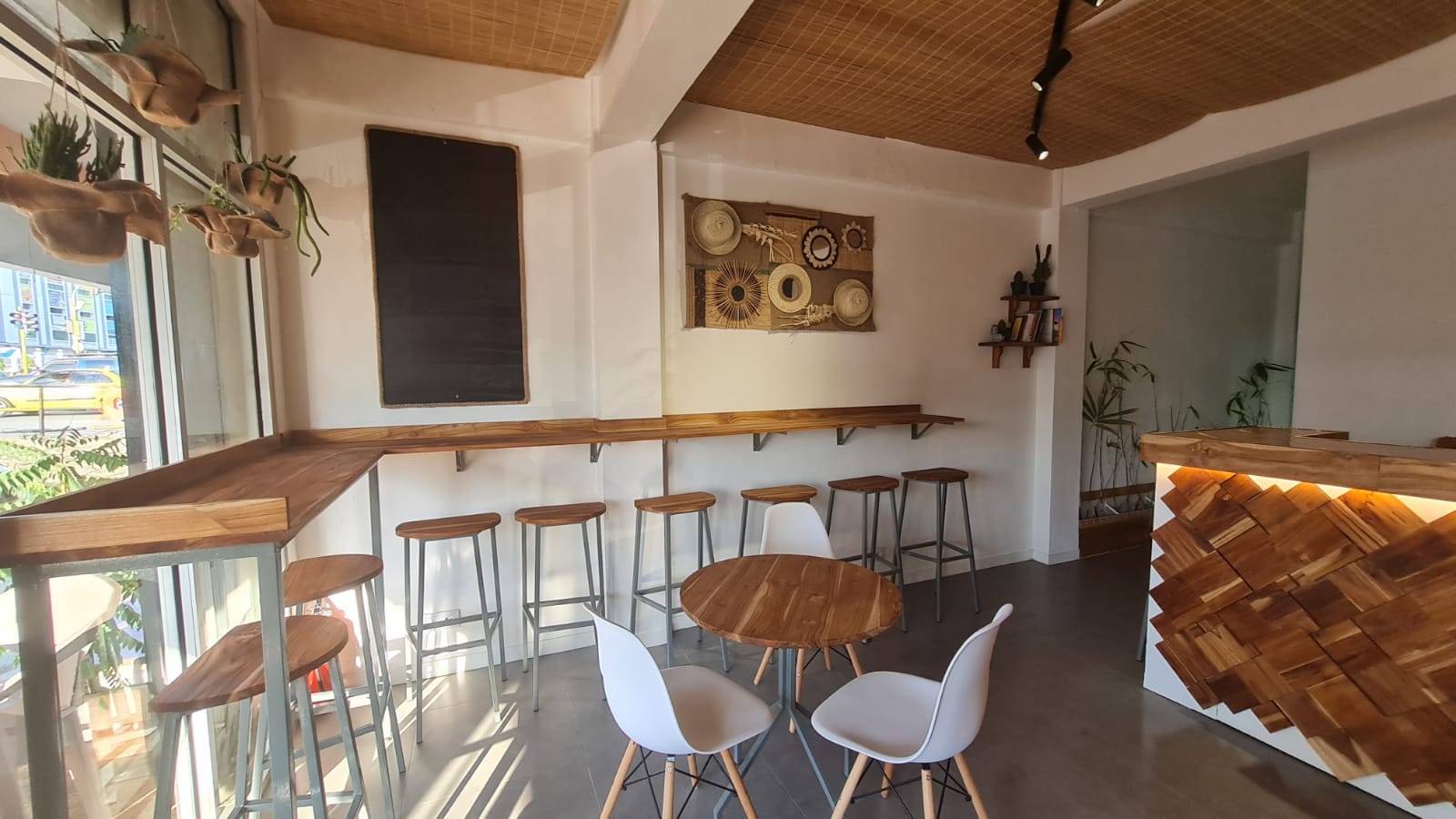 Lau'ka Café