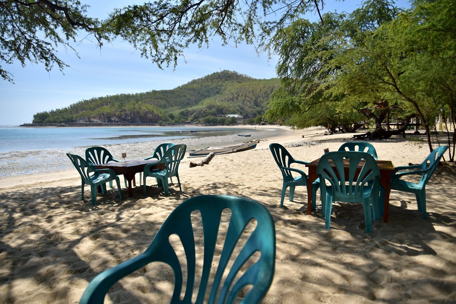 Beachside cafe photo 3