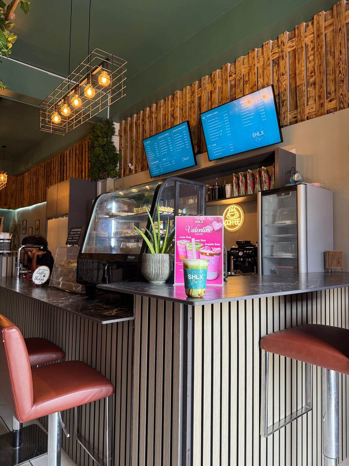 SHLX Café