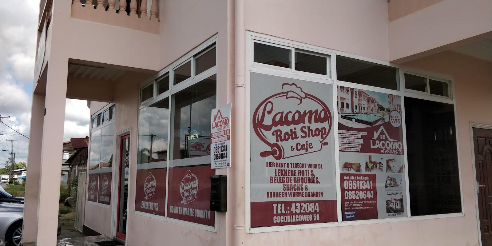 Lacomo Roti Shop & Cafe