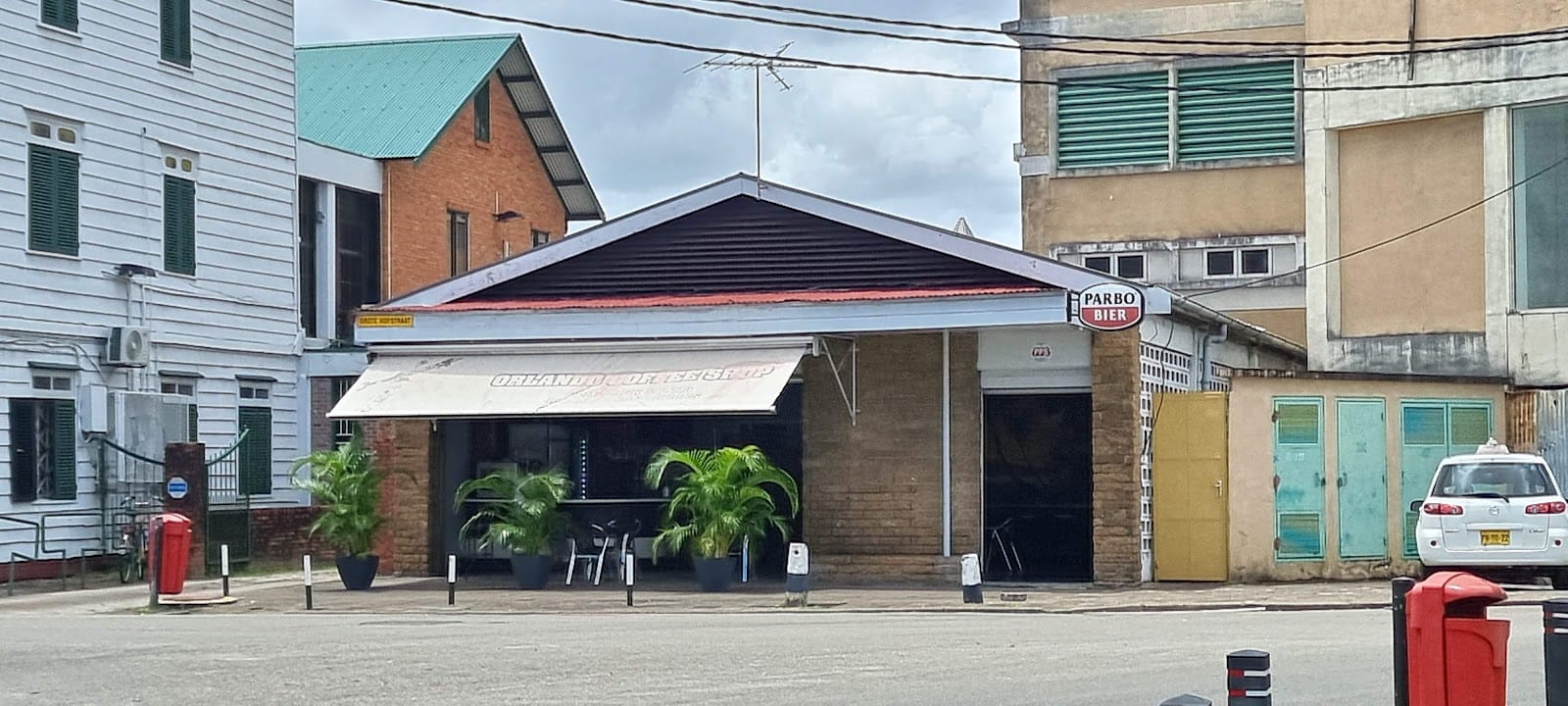 Orlando's Coffeeshop