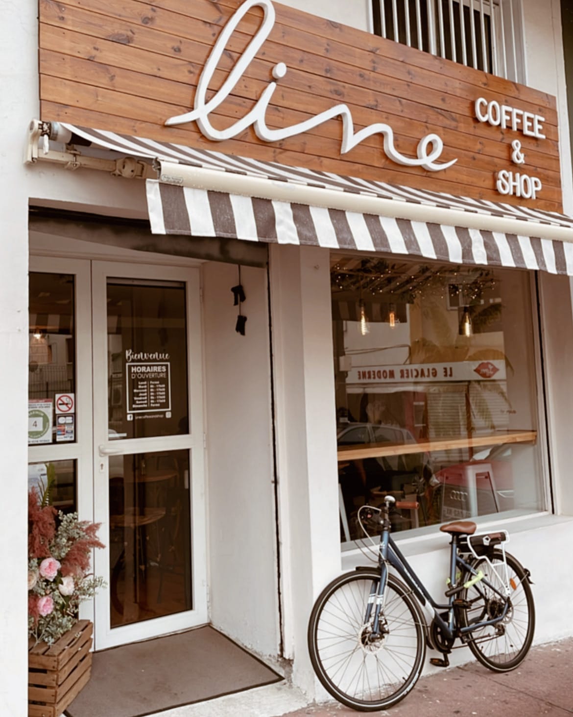 Line Coffee & Shop