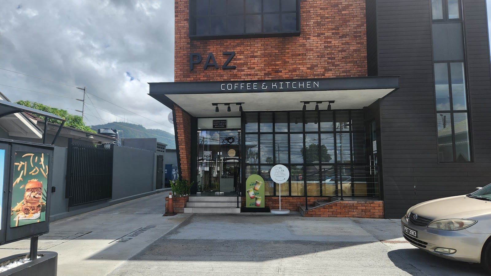 Paz Coffee & Kitchen