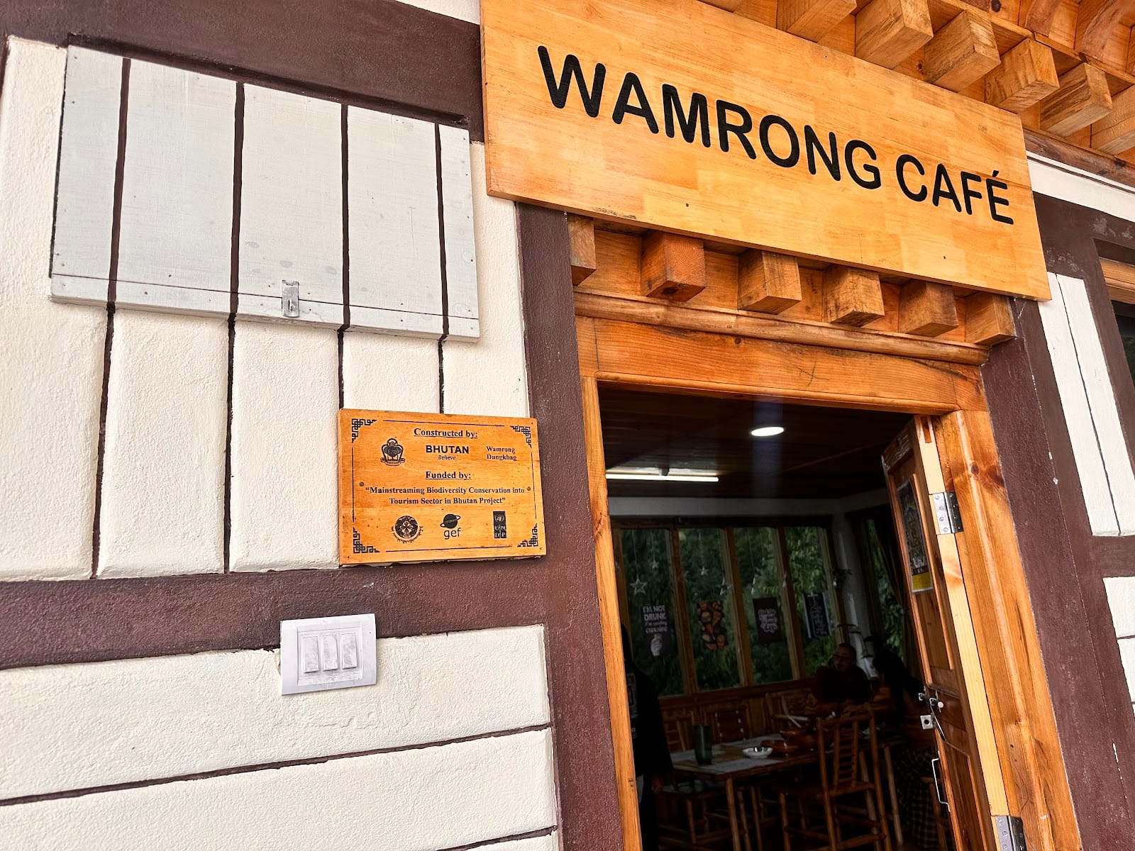 Wamrong cafe
