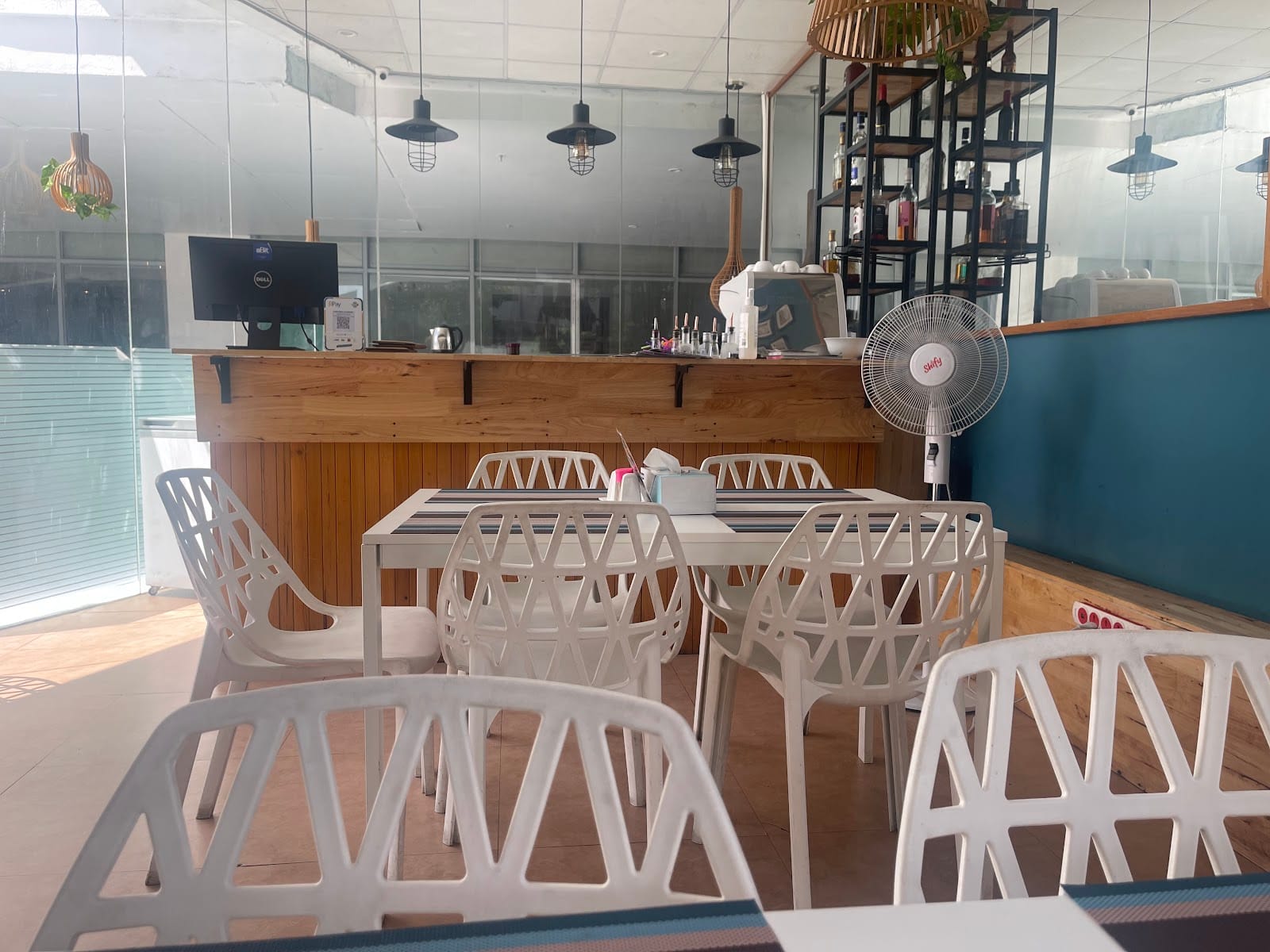 Cafe Real Illusions