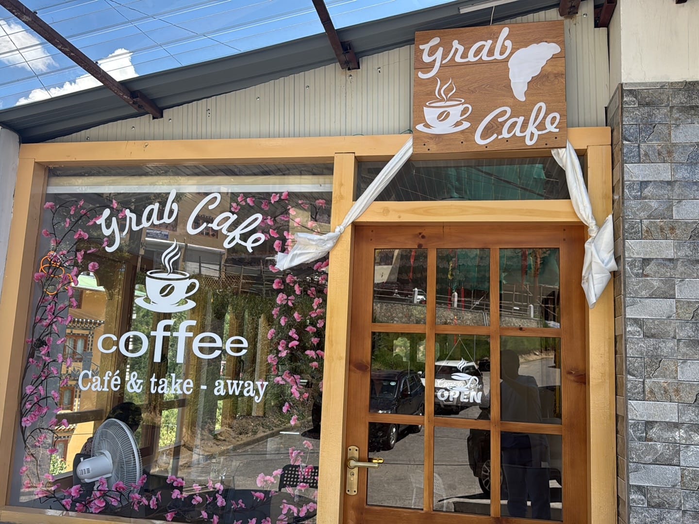Grab Cafe