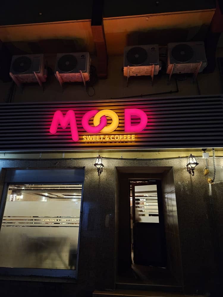 MOOD CAFE