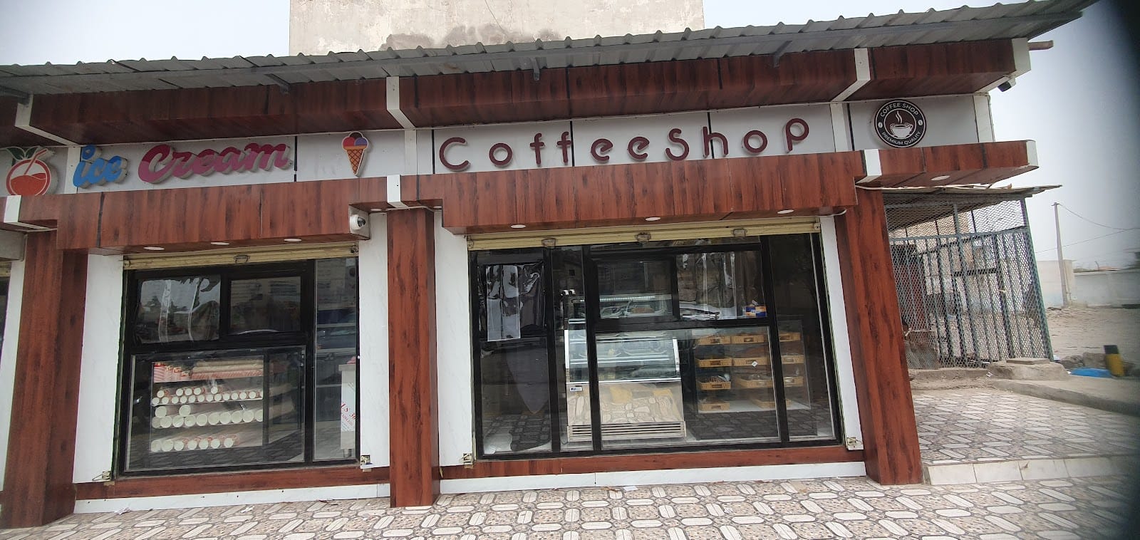 NAAN STOP COFFEE SHOP