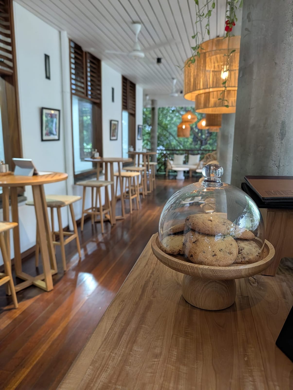 Kafe de Paris by V