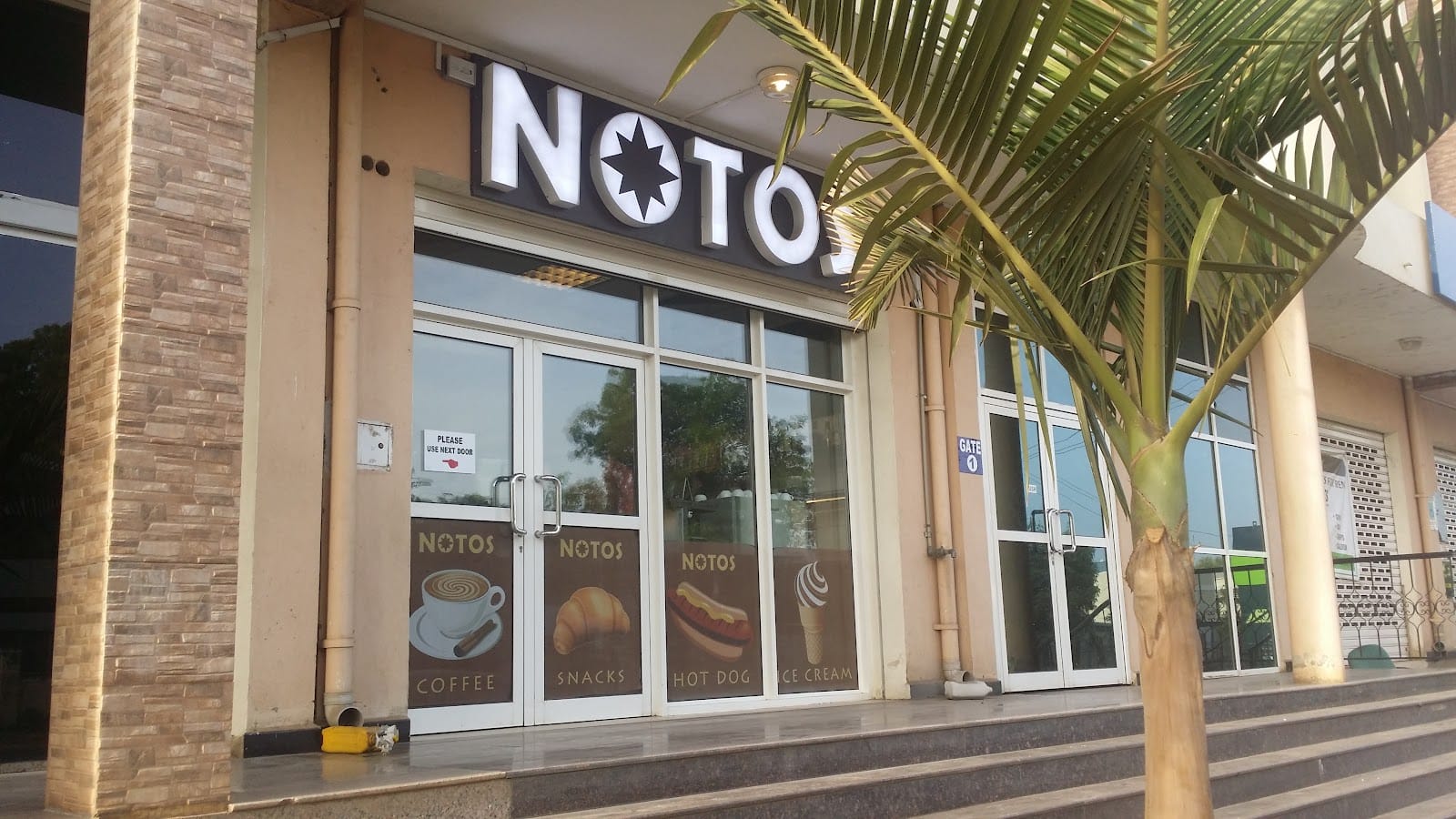 Notos Coffee House