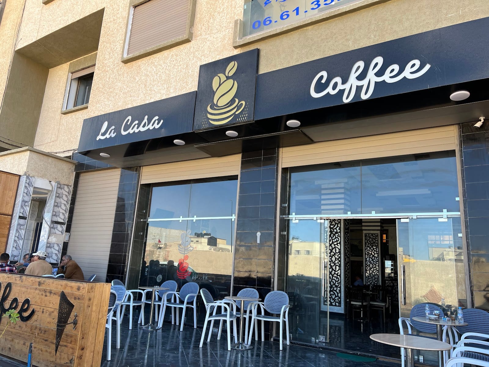 La Casa Coffee