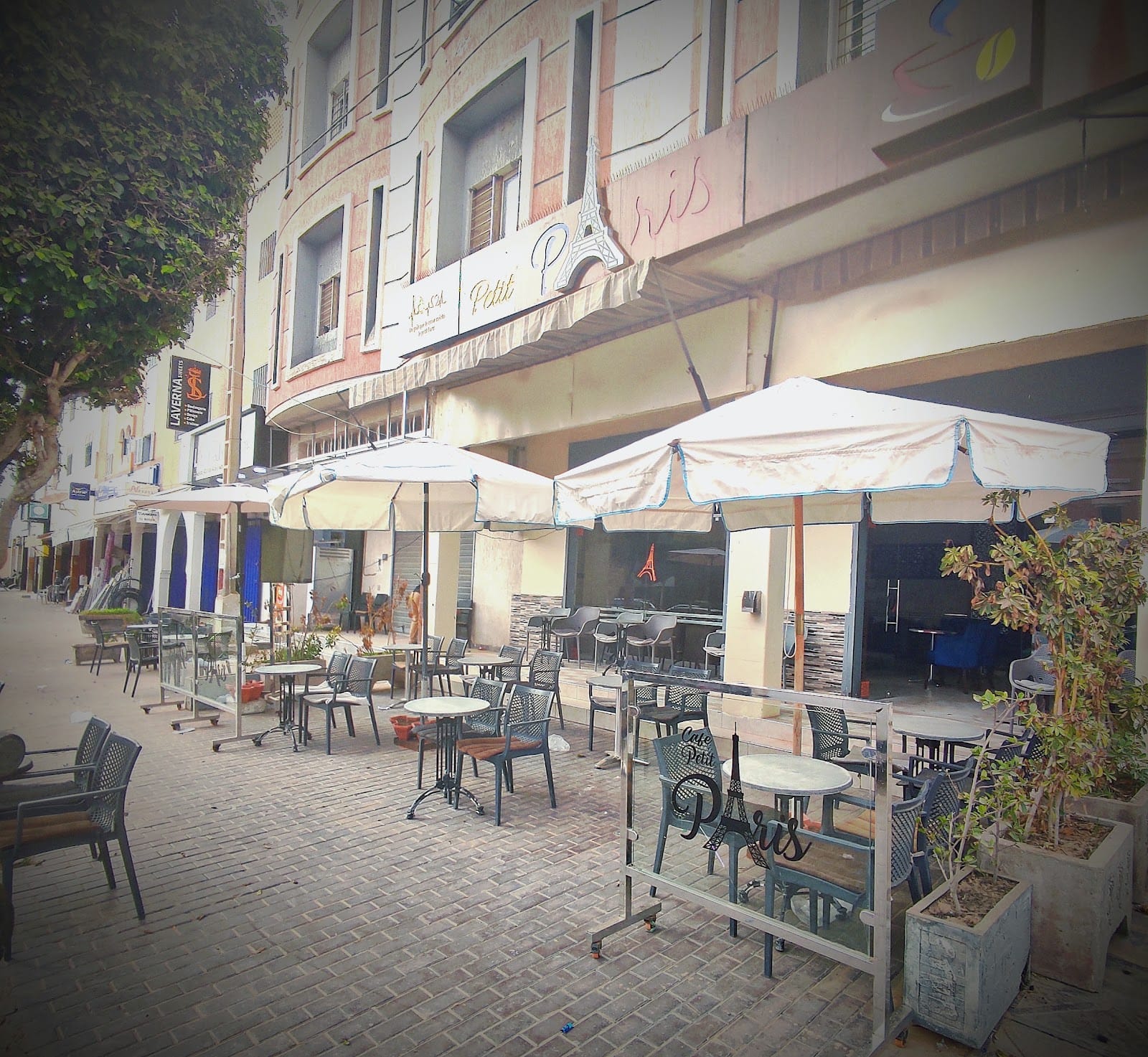 Café petit PARIS