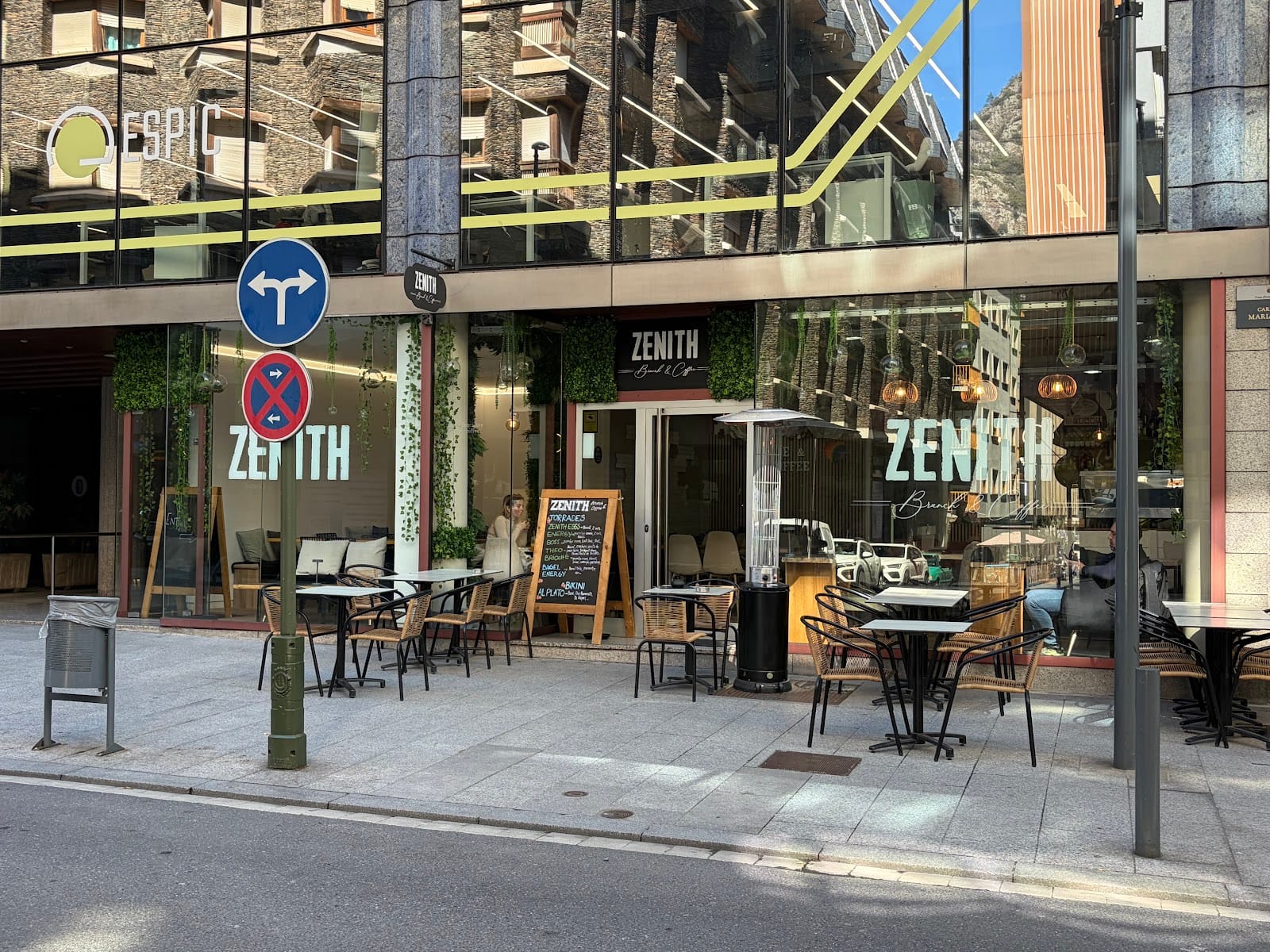 Zenith Brunch & Coffee