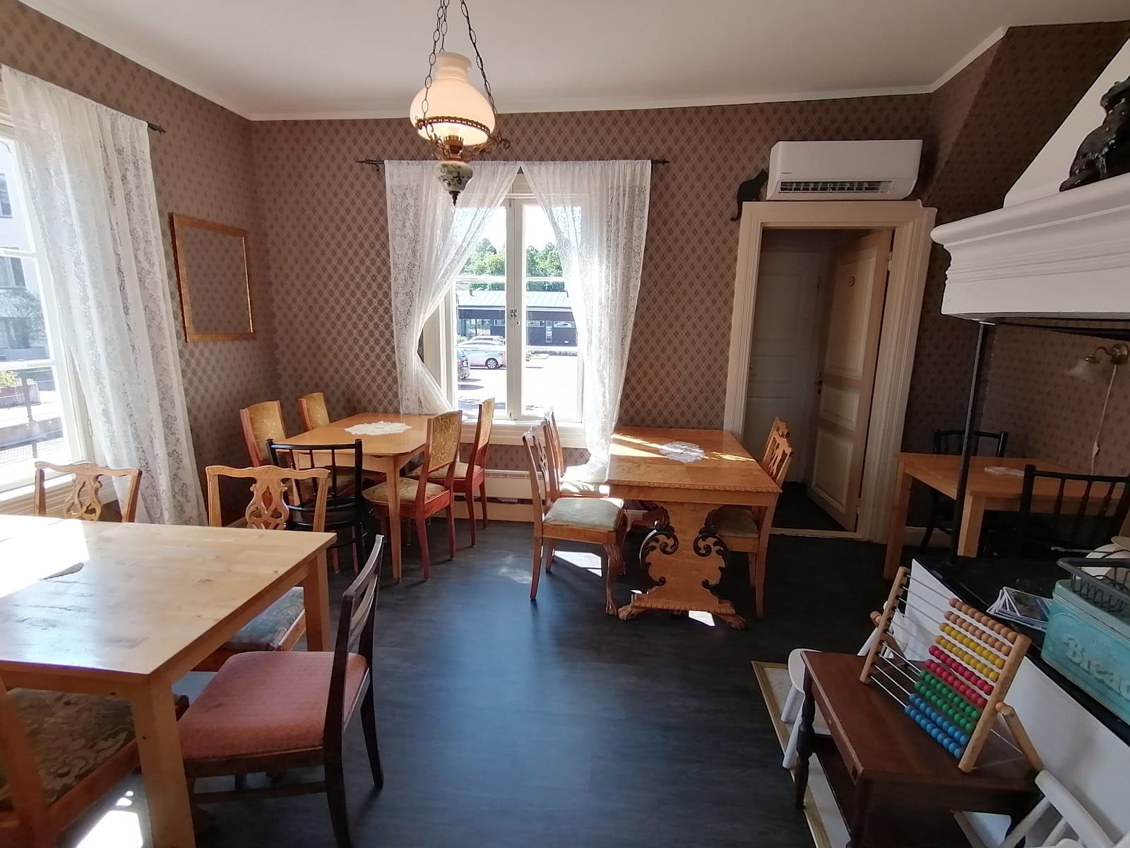 Black Cat cafe