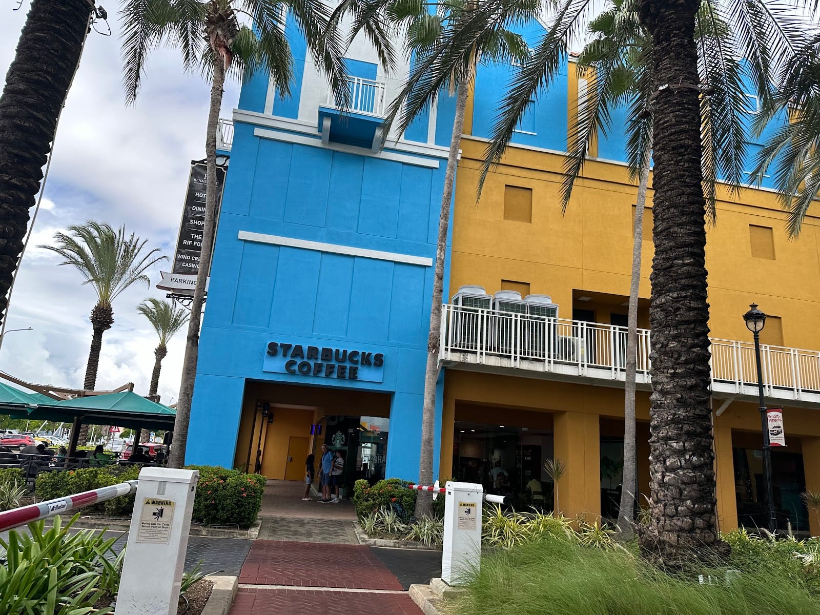 Starbucks Renaissance Curacao Hotel