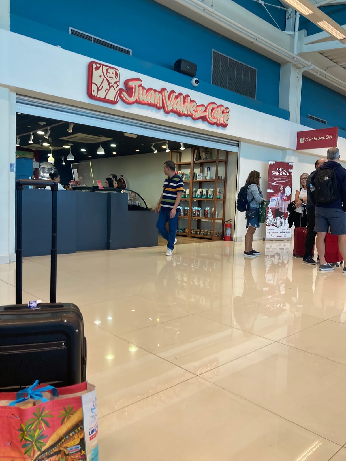Juan Valdez Cafe (by gate 2)