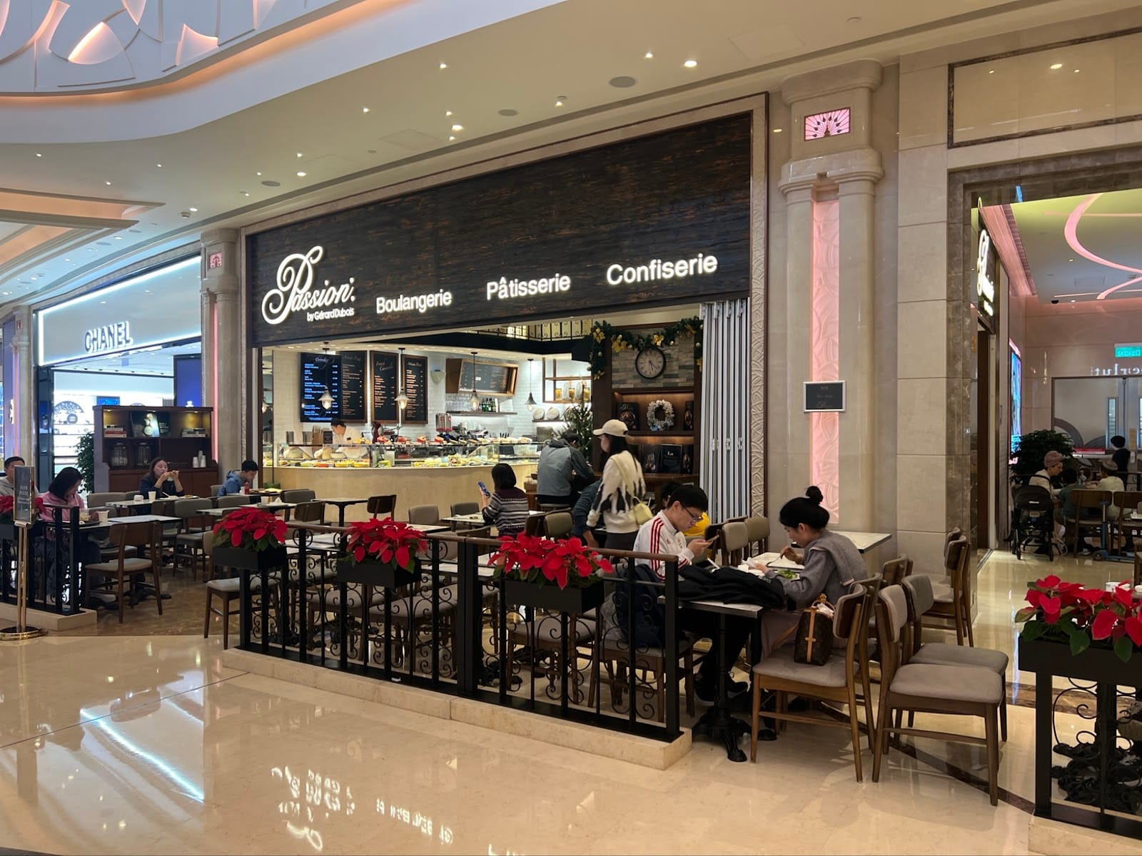 Passion by Gérard Dubois Galaxy Macau Store