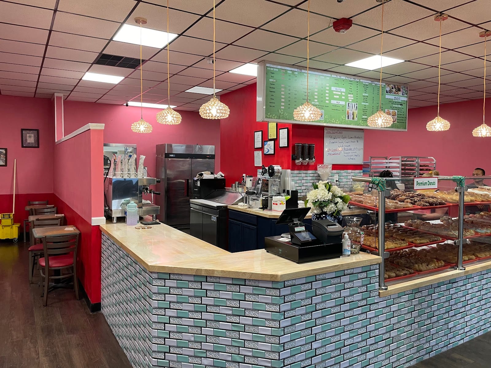 Big Apple Donuts & cafe