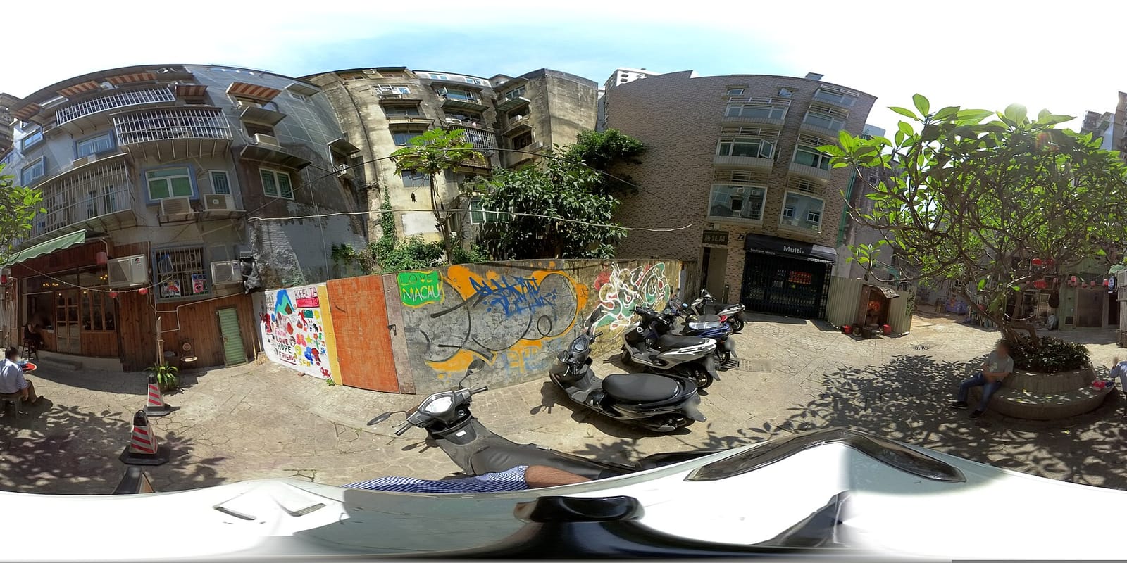 UFUFU CAFE photo 4