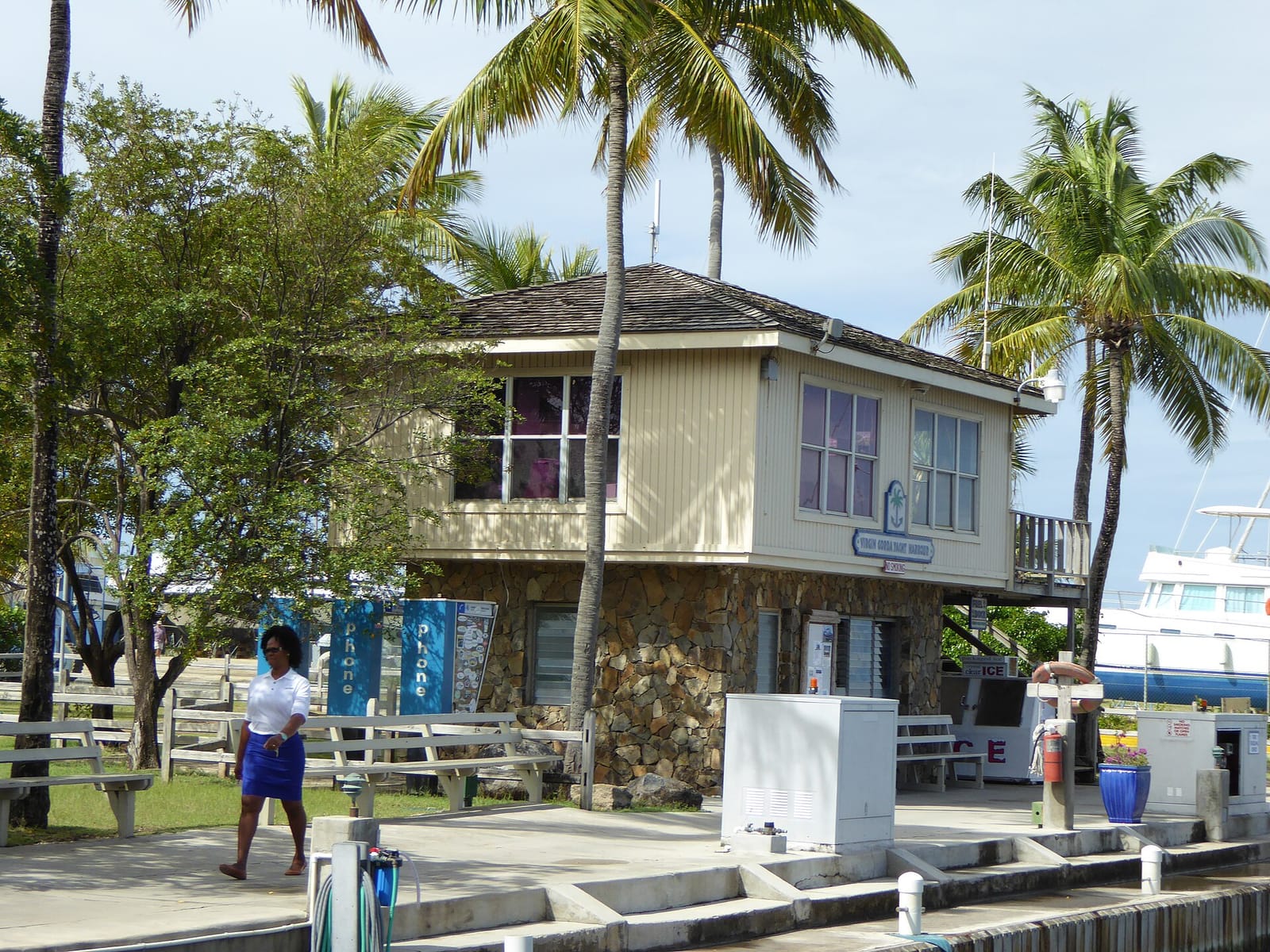 Brew at Virgin Gorda Yacht Harbour photo 3