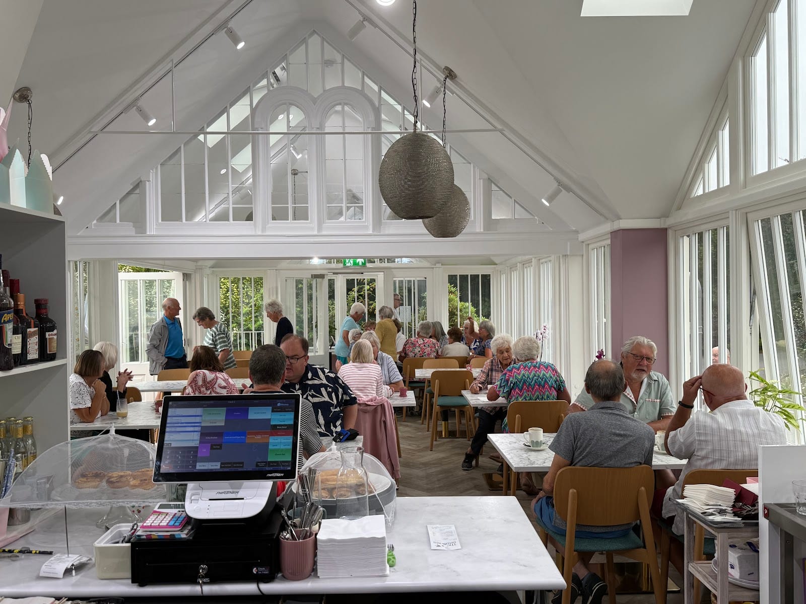 The Swallows Café