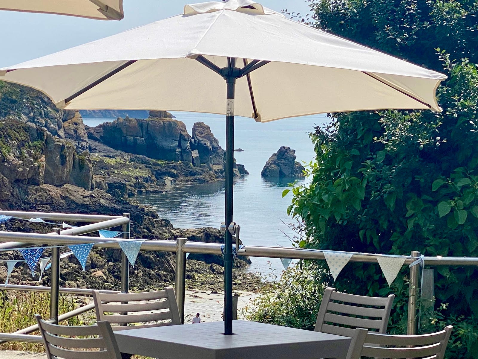 Saints Bay Beach Kiosk