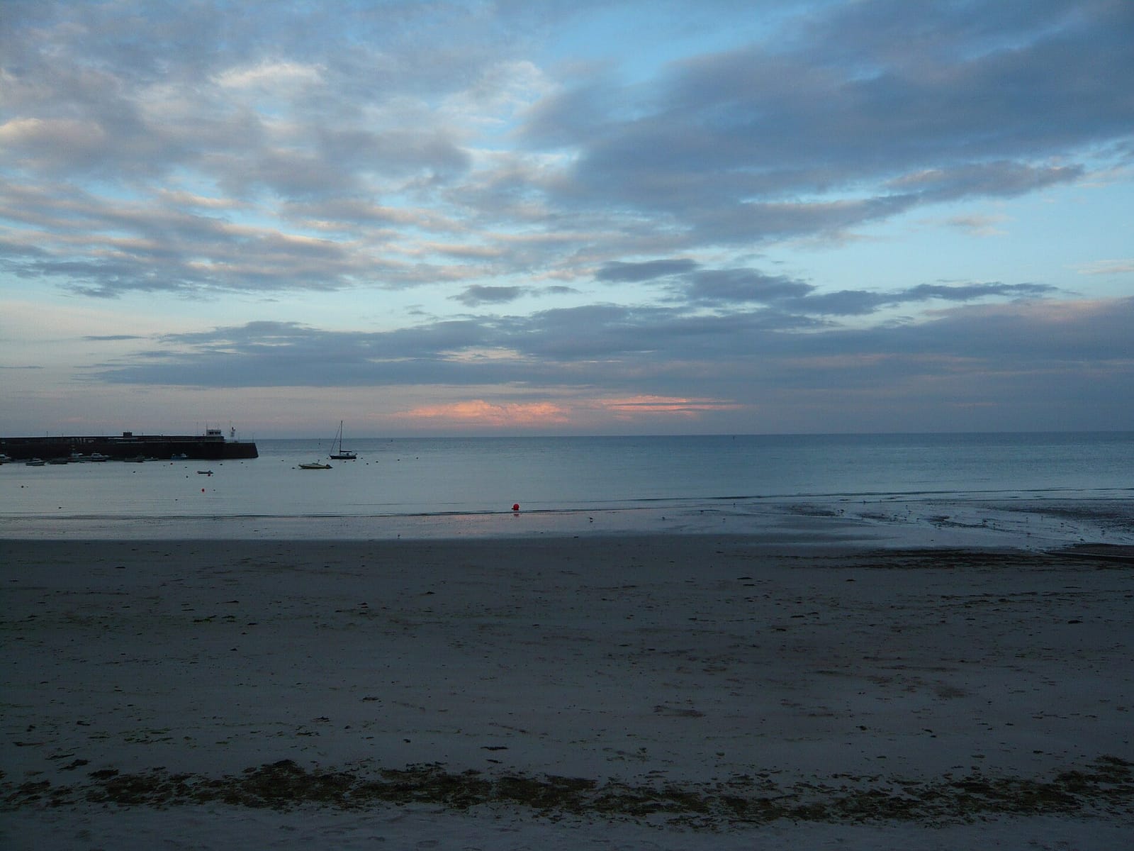 Rhona's at the Beach photo 3
